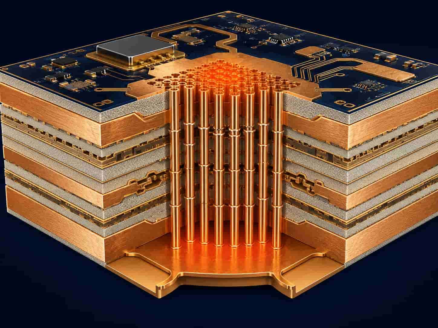 Heavy copper high frequency PCB showing 2oz to 6oz thick copper layers combined with Rogers RO4350B laminate for high power RF transmitter power amplifier and phased array radar T/R module applications